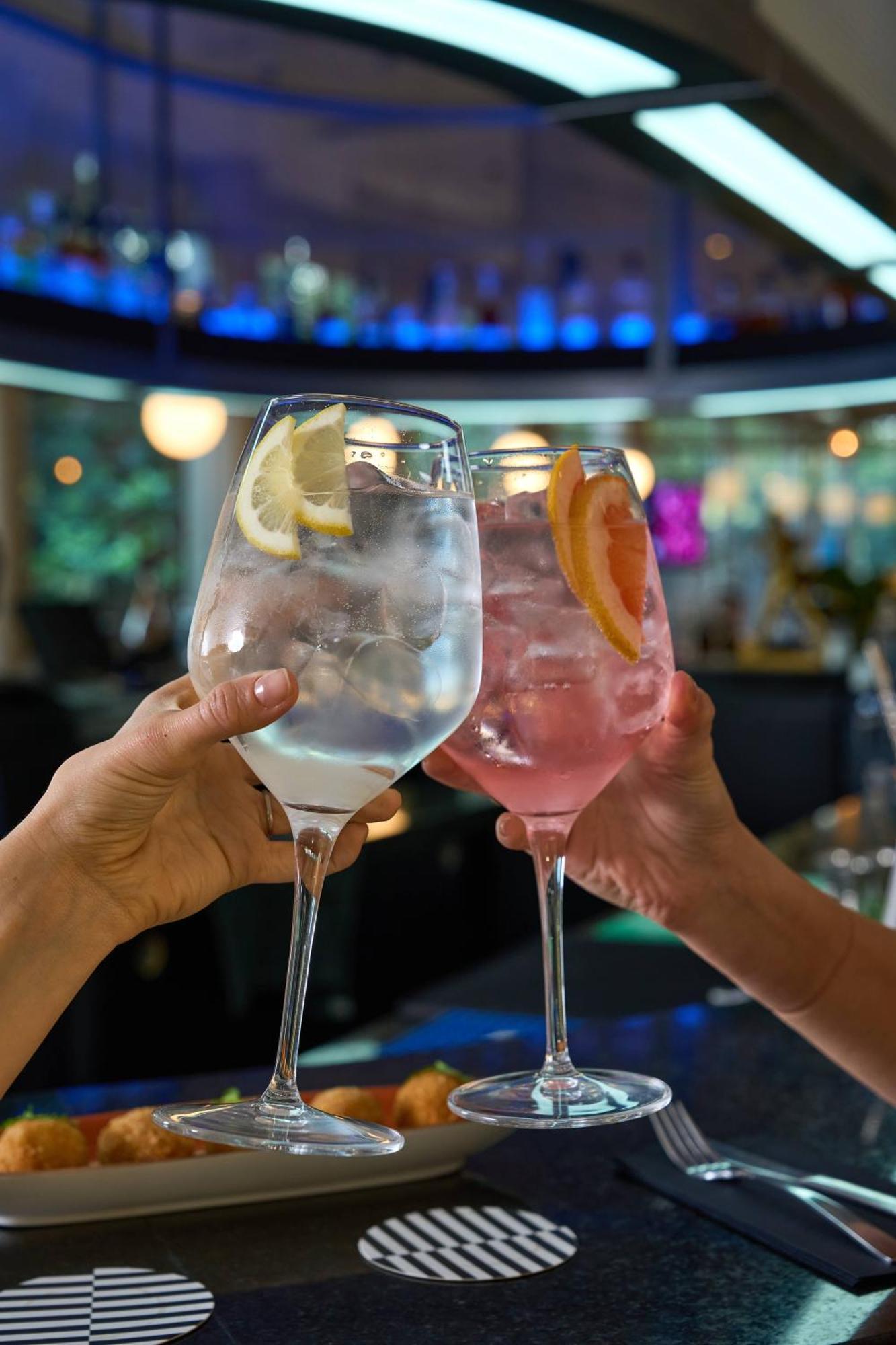 Pullman Santiago Vitacura Exterior foto Prosecco Spritz